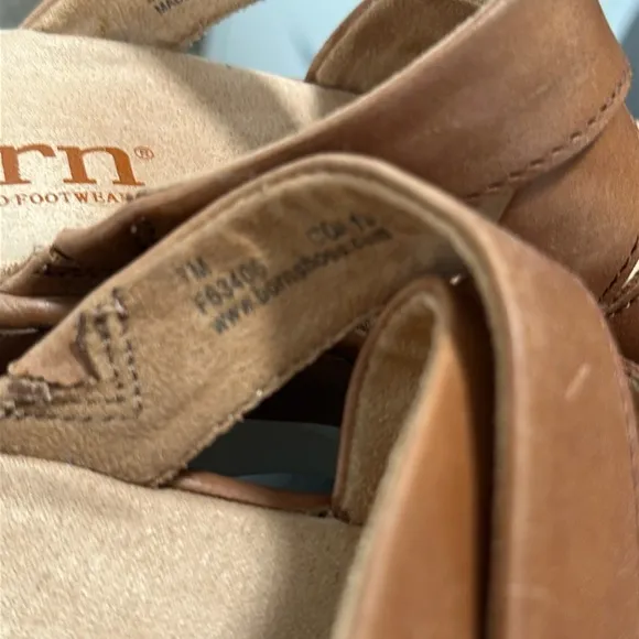 🌴 NWOT Born Platrorm Leather Sandal