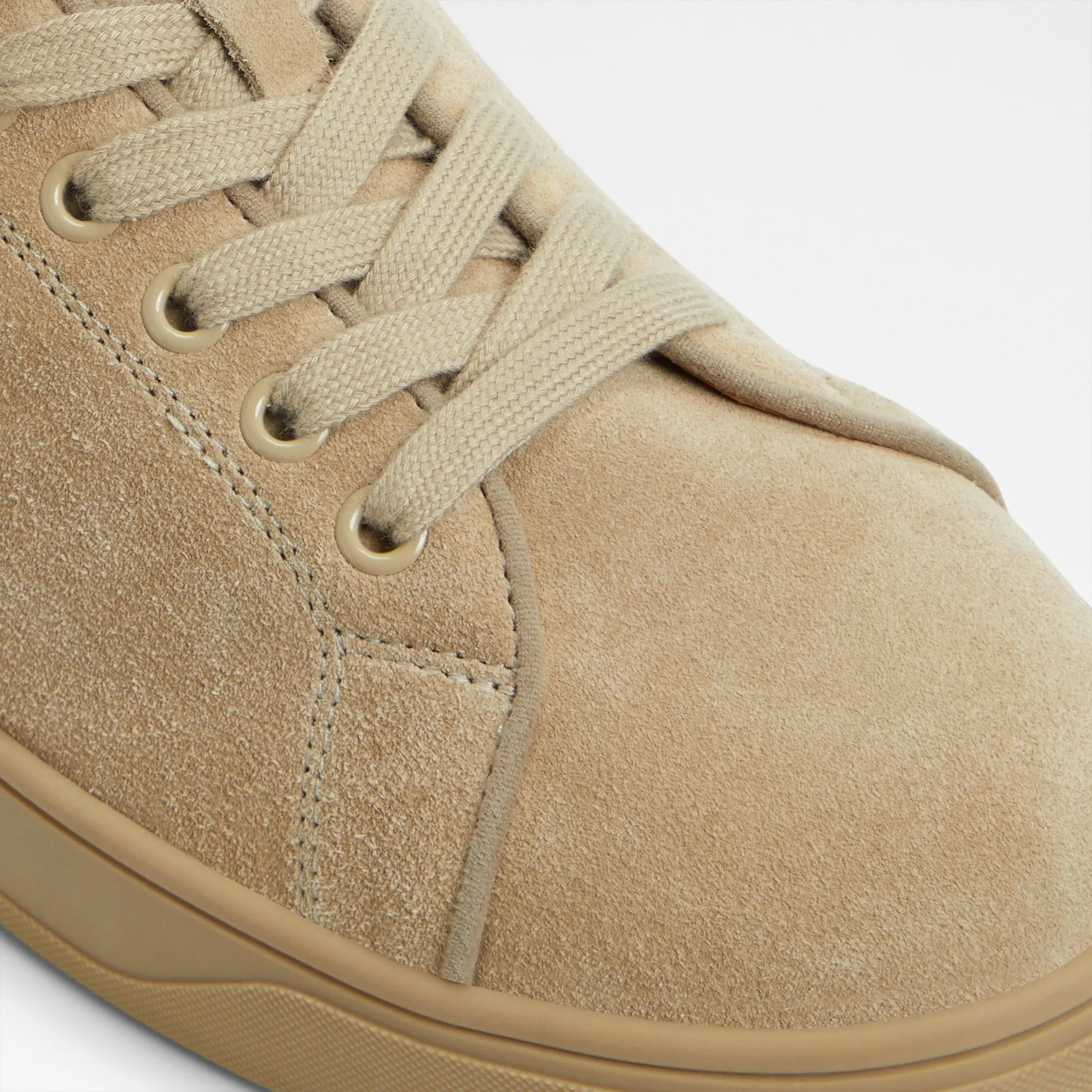 Alastor / Sneakers