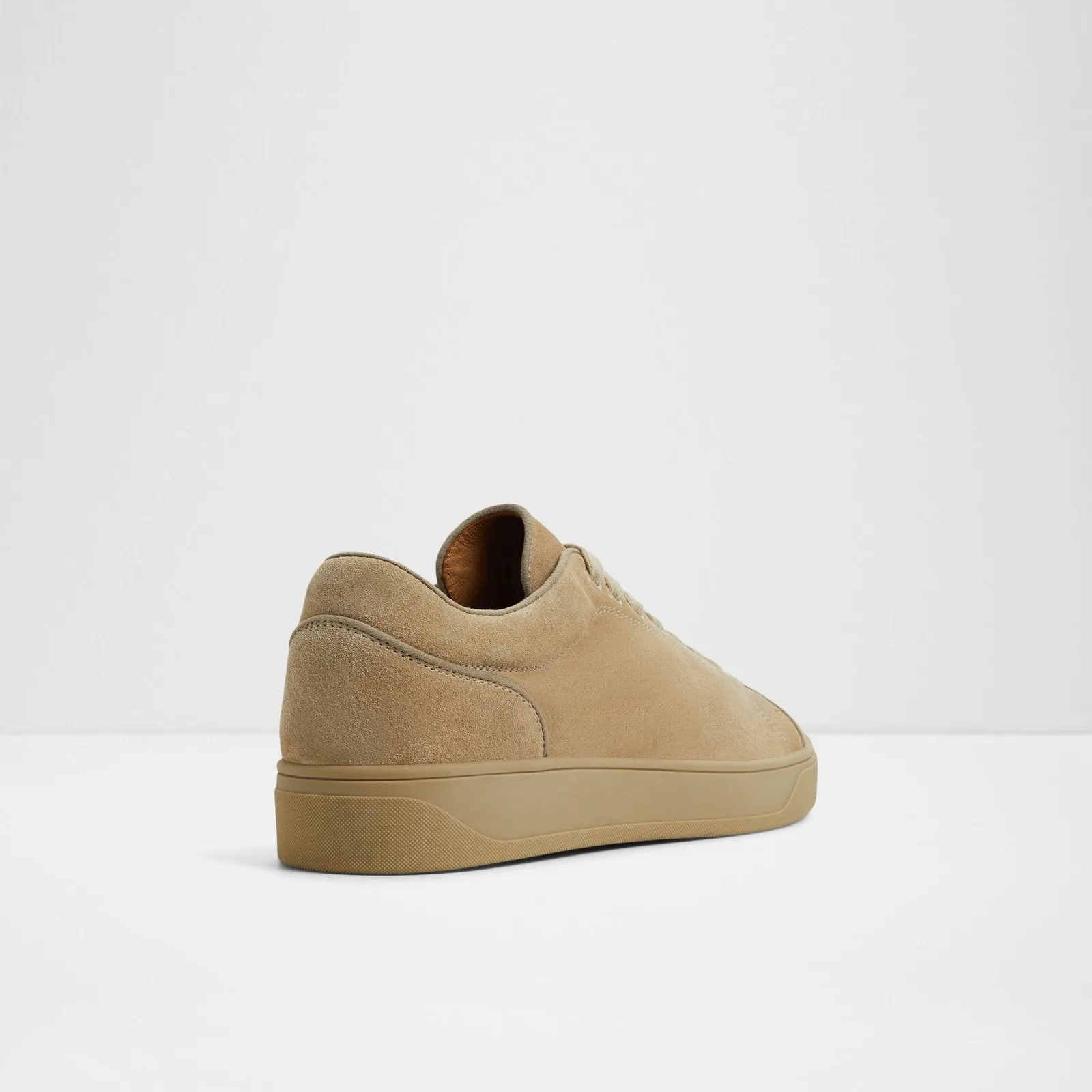 Alastor / Sneakers
