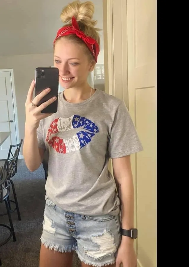 American Lips Graphic Tee