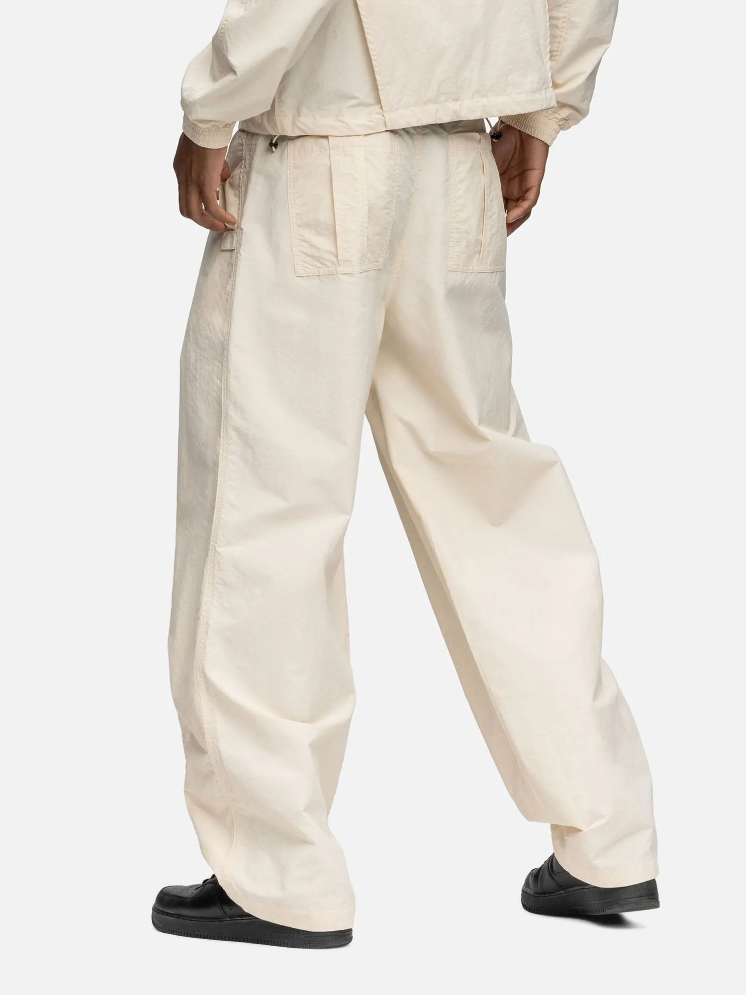 B1 CARGO CORK