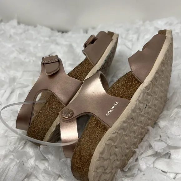 Birkenstock Rio Sandal Kid’s Size 33 (2)