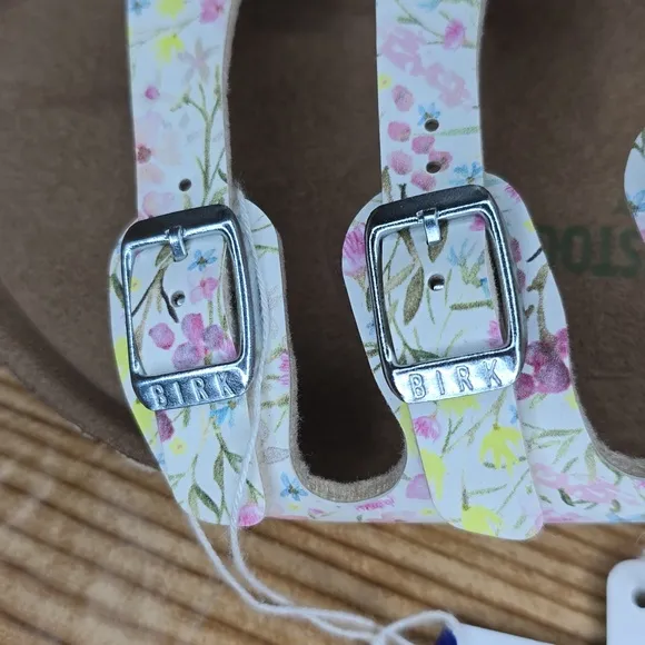 Birkenstock Kids Floral Sandal Size 34 / 3