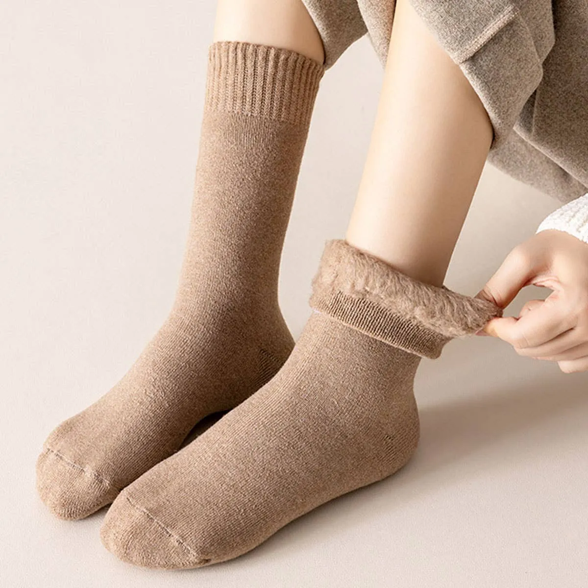 COZY CREW SOCKS Black