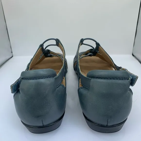 Earth Origins Women's Bea Sandal Admiral Blue size 10M
