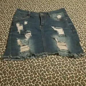 EUC small designer skirt