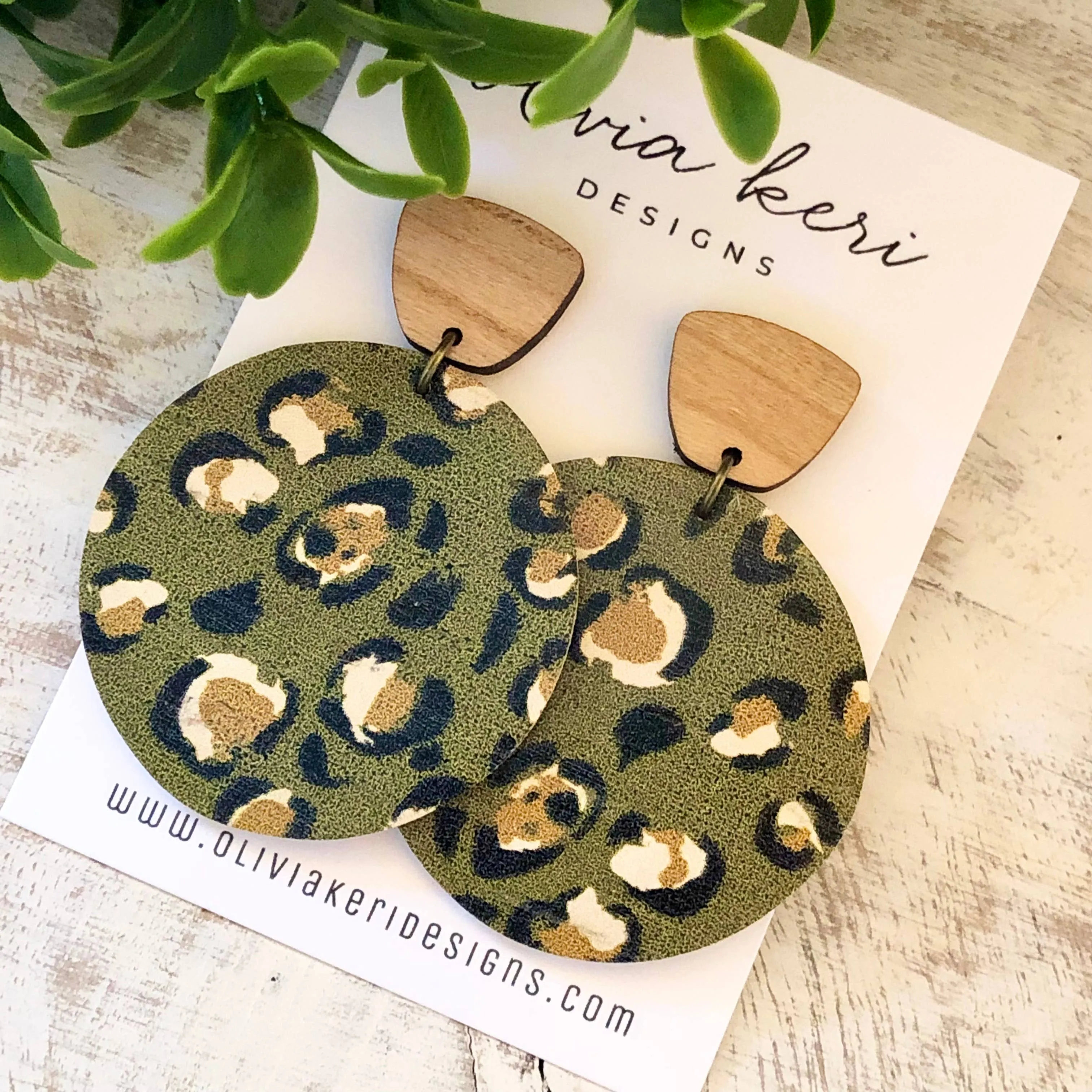 Everly - Olive Leopard