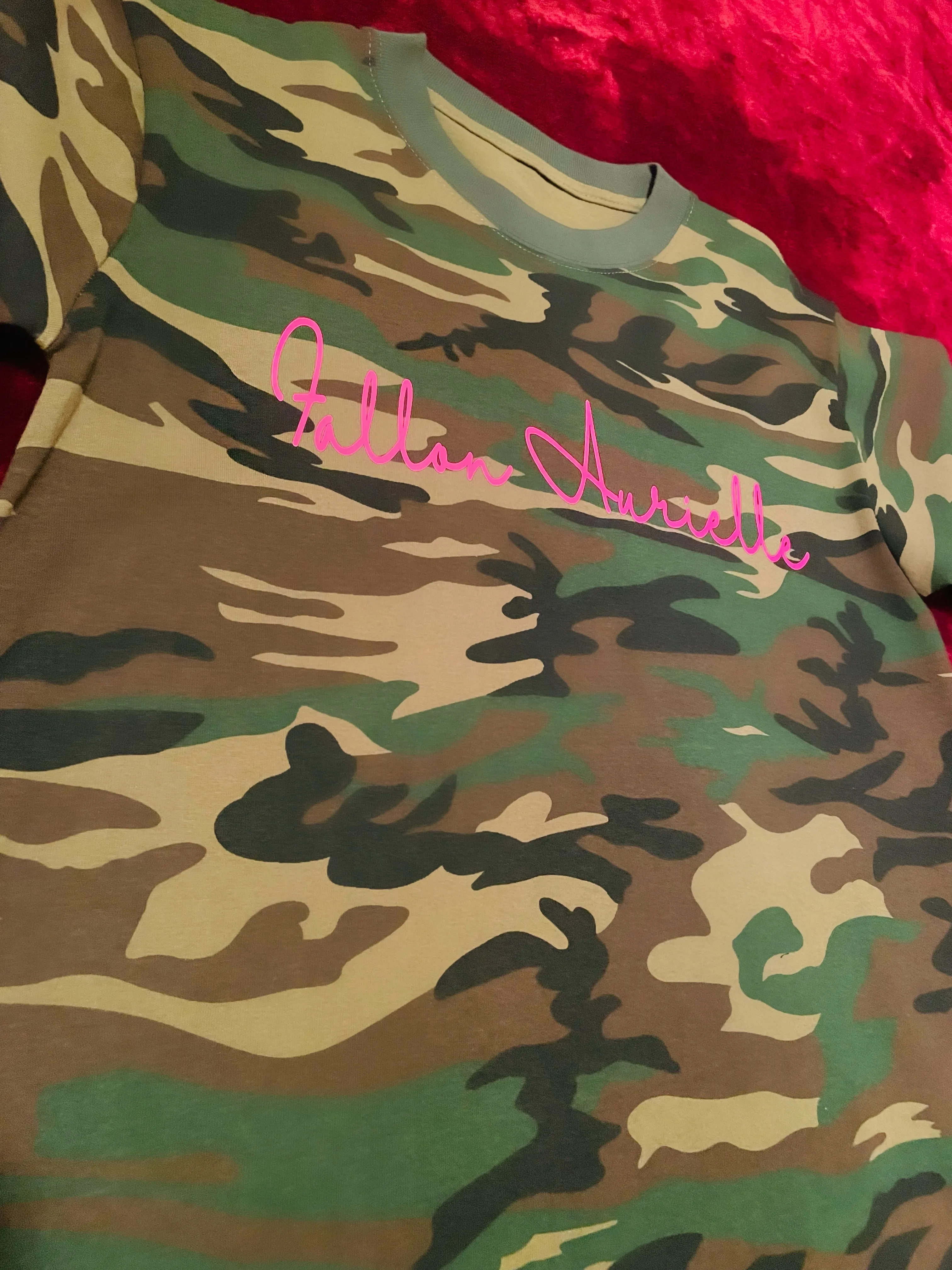 Fallon Aurielle Unisex Signature Sagittarius Logo & Name Zodiac T-Shirt (Camo & Neon Pink)