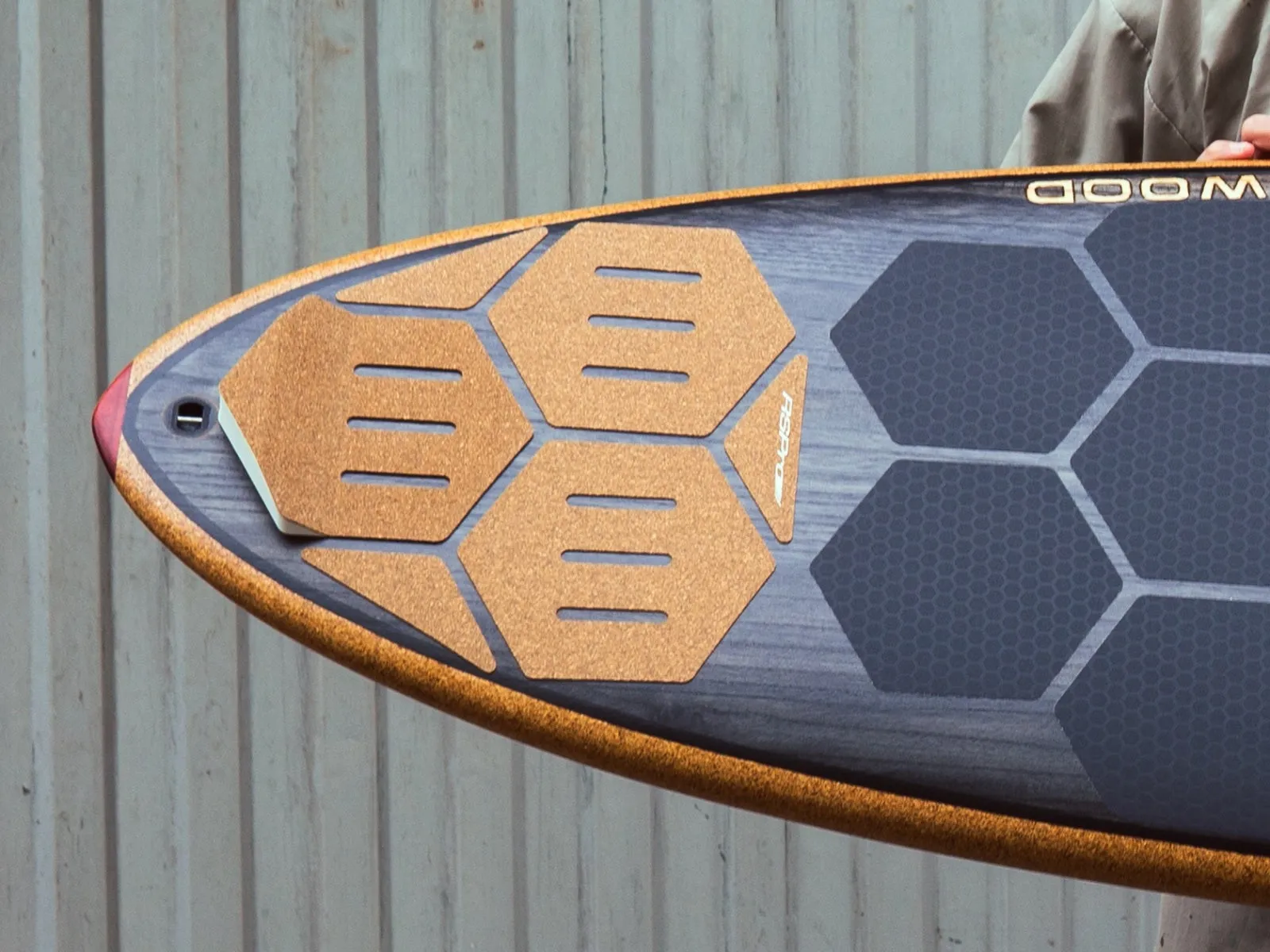 Hexa Tail