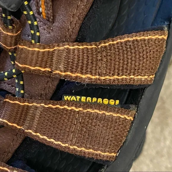 KEEN Big Kids Newport H2 Sandal Waterproof Brown 4