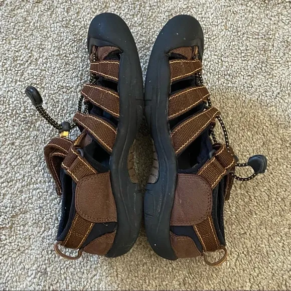 KEEN Big Kids Newport H2 Sandal Waterproof Brown 4