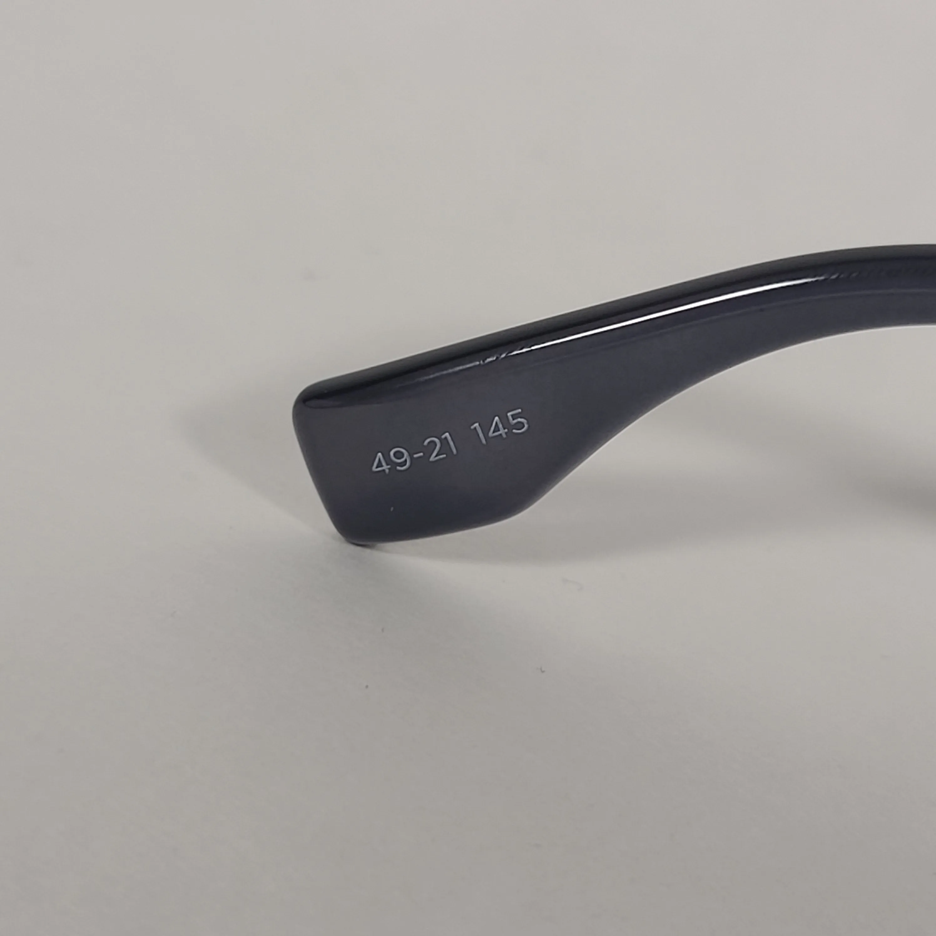 Le Specs Block Party Rectangle Sunglasses Slate Gray Frame Gray Gold Gradient Lens LSP1802450