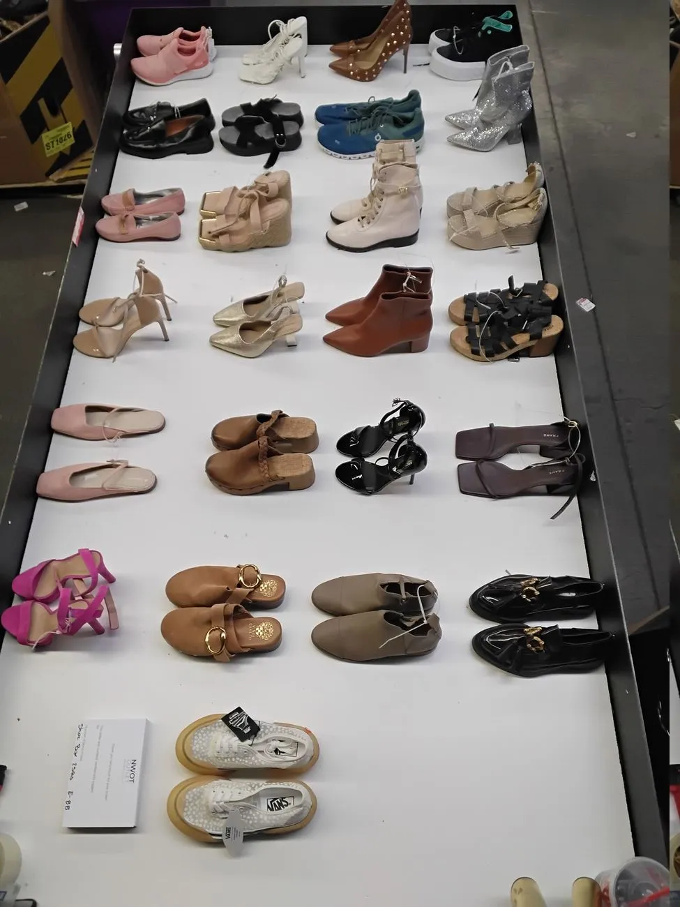 Luxury Fashion Retailer | Premium Shoes | Shelf Pulls & Returns | 25 Pieces | Small Box #E-88