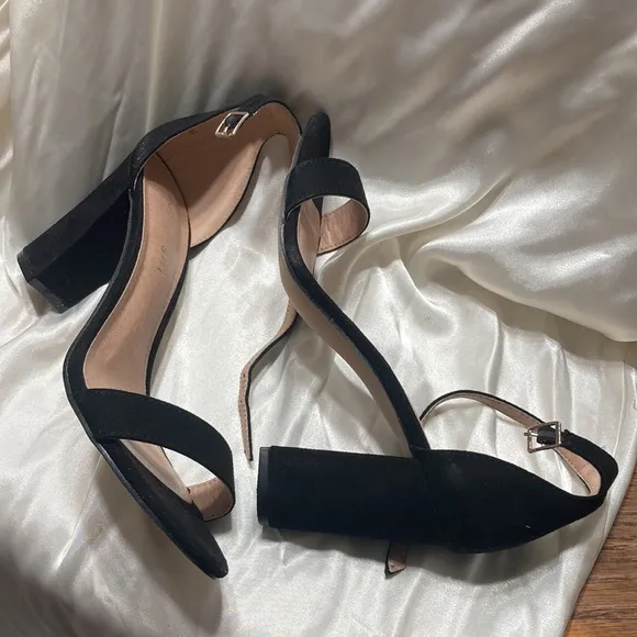 Madden Girl Women's Beella Dress Sandal size 8