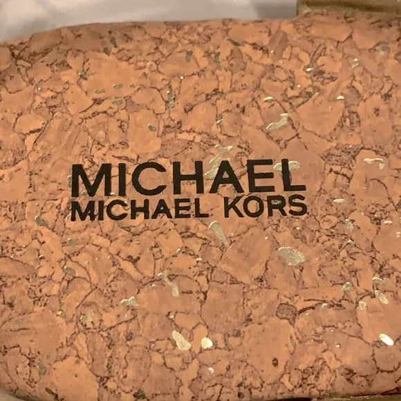 New Michael Kors sandal USA 5/ EUR 36/ MEX 25 / UK 4