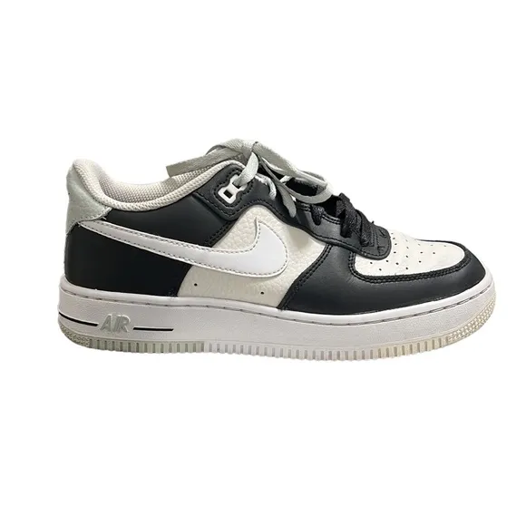 Nike Air Force 1 '07 LV8 Black Light Silver Sneakers Size 5.5Y