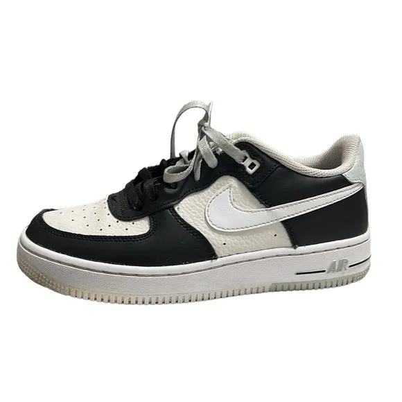 Nike Air Force 1 '07 LV8 Black Light Silver Sneakers Size 5.5Y