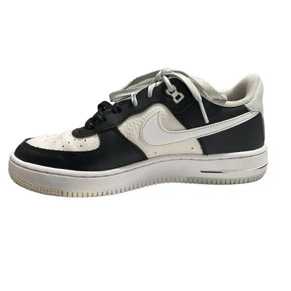 Nike Air Force 1 '07 LV8 Black Light Silver Sneakers Size 5.5Y
