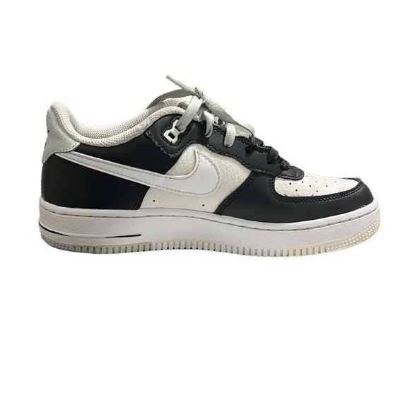 Nike Air Force 1 '07 LV8 Black Light Silver Sneakers Size 5.5Y