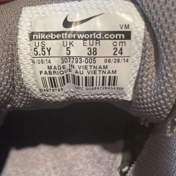 Nike Air Max Sneakers 5.5Y