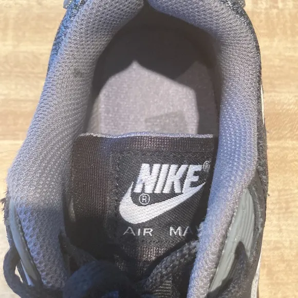 Nike Air Max Sneakers 5.5Y