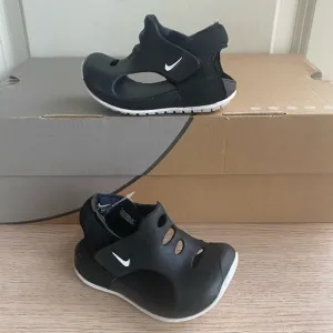 Nike Sunray Protect Sandal Baby/Toddler Black/White- SZ 5 C