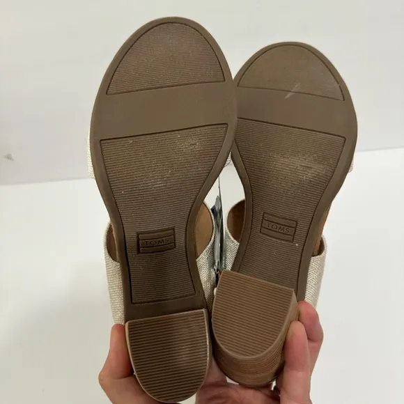 NWT atoms Majorca sandal tan cream 8.5
