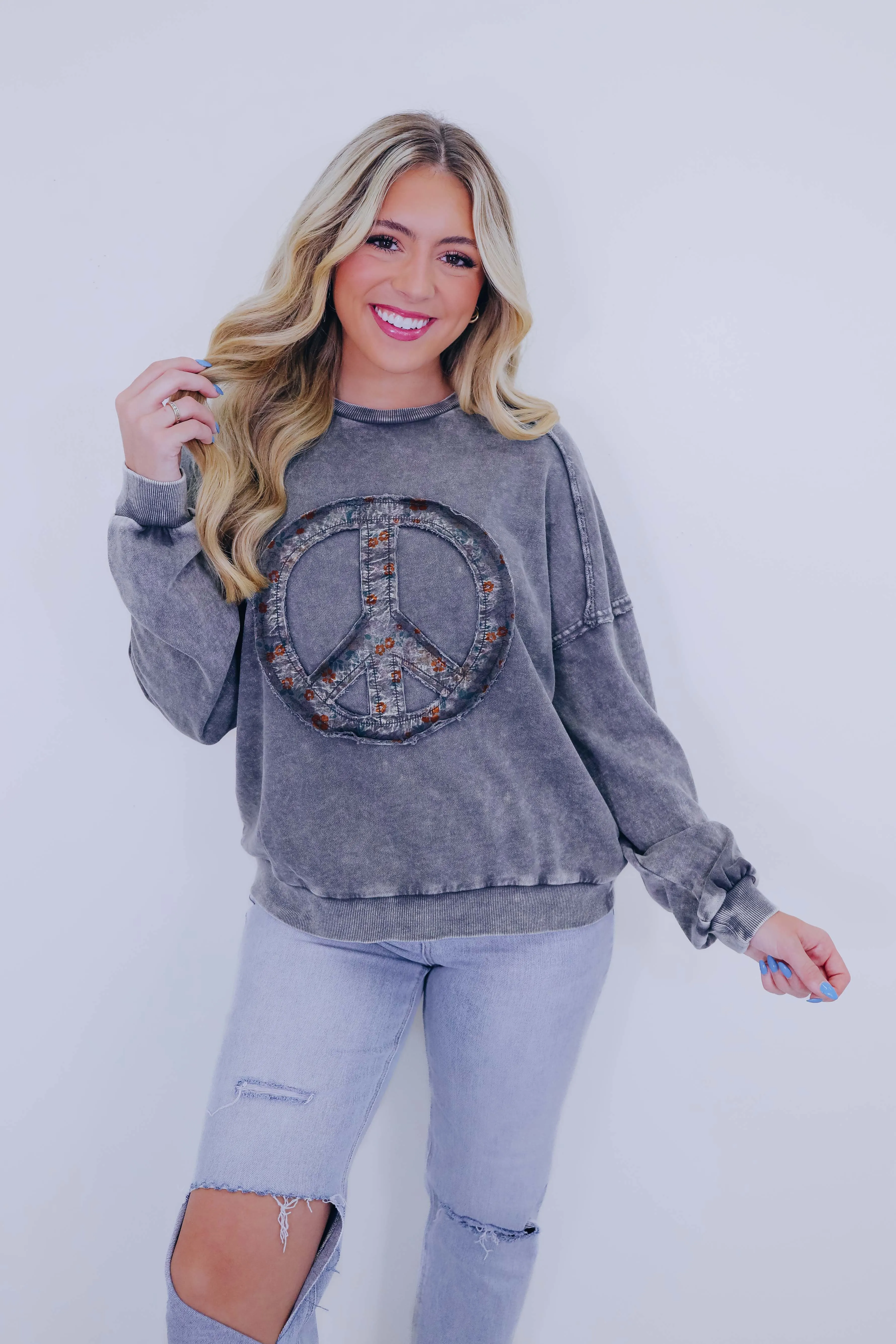 Peace Out Floral Patch Sweatshirt - 2 Colors