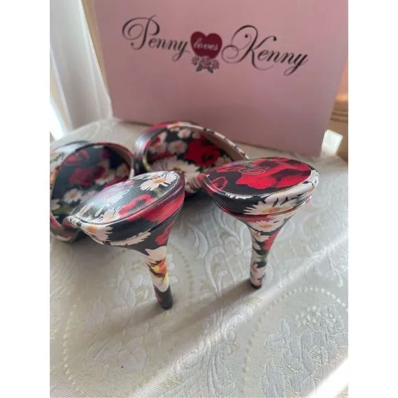 Penny Loves Kenny Floral Sandal
