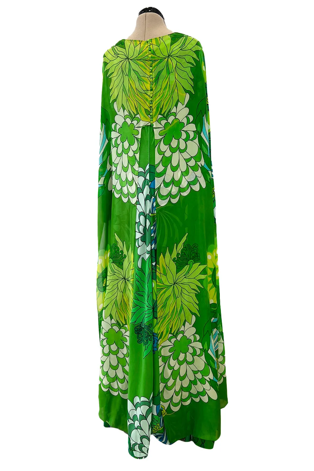 Phenomenal Early 1970s La Mendola Green Silk Jersey Caftan Dress w Silk Chiffon Overlay