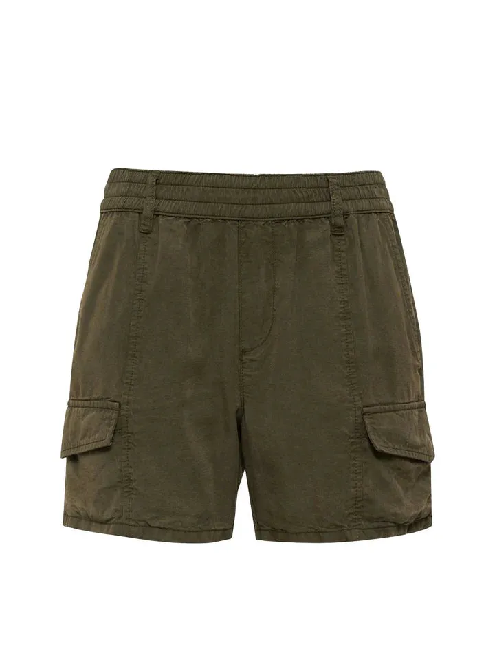 Relaxed Rebel Short