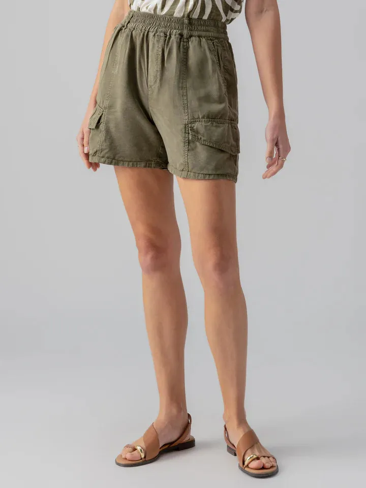 Relaxed Rebel Short