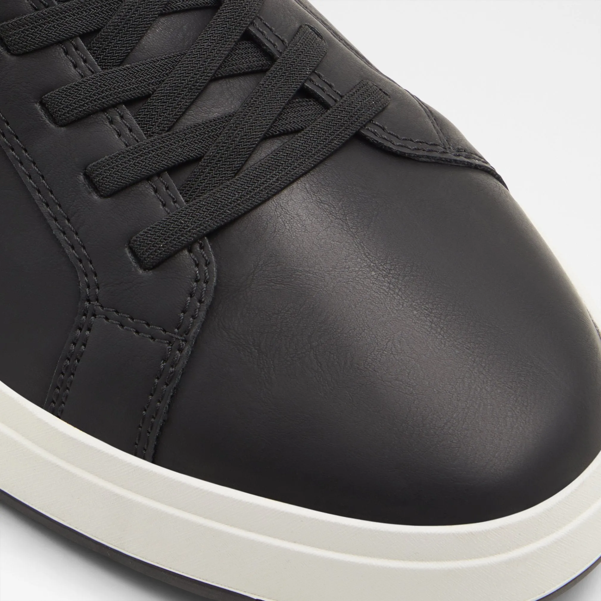 Scottie / Sneakers