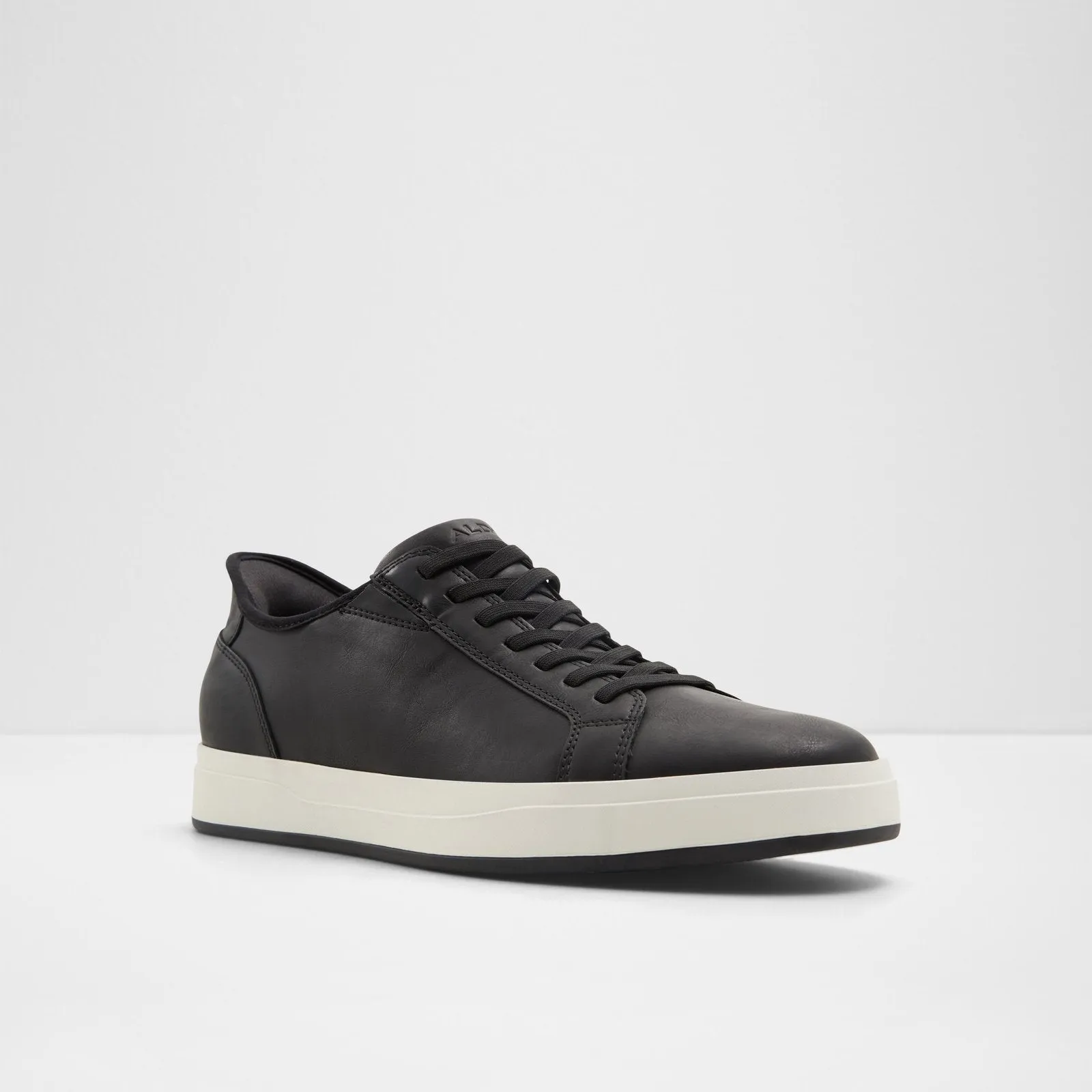 Scottie / Sneakers
