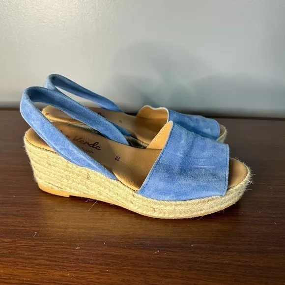 Ser Verde Blue Sueded Sandal Made in Spain Size 36