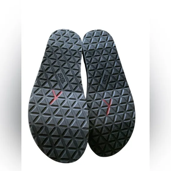 TEVA | Original Universal Rainbow Pride Sandal | Men’s 12