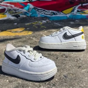 Toddler Nike “Have a Nice Day” Sneakers - Size 5c