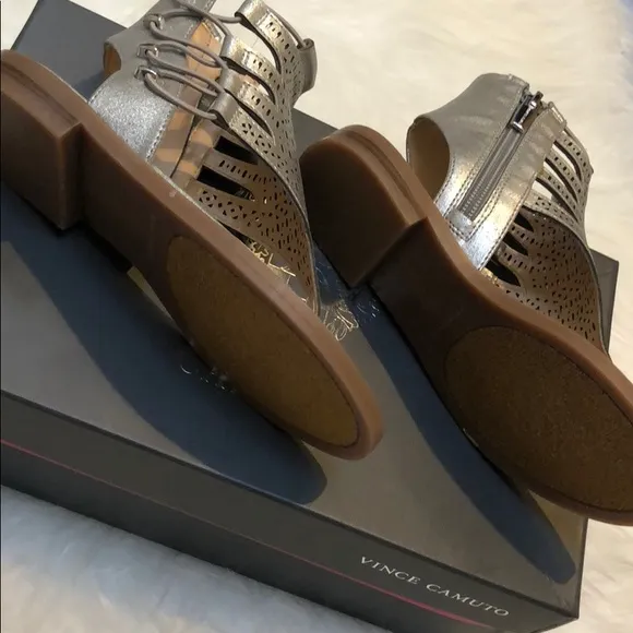 Vince Camuto girls sandal shoe size 12